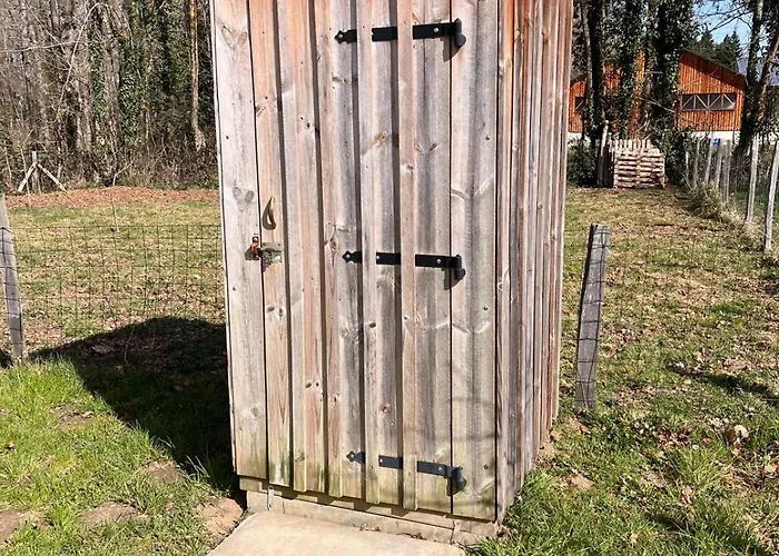 Luxury tent Ma Yourte Au Fond Du Jardin La Barthe-de-Neste